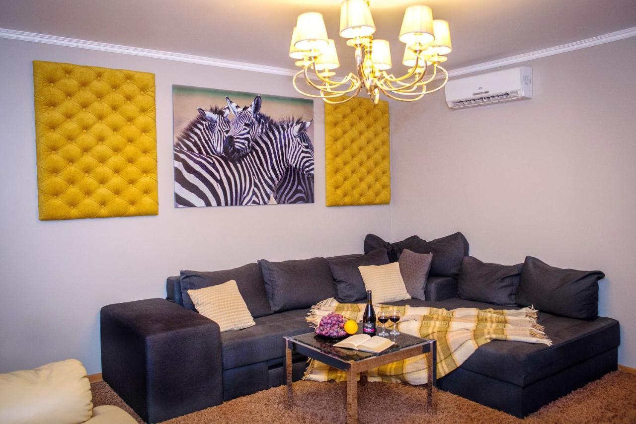 Ornava Boutique Apartments เตอร์โนปิล ภายนอก รูปภาพ