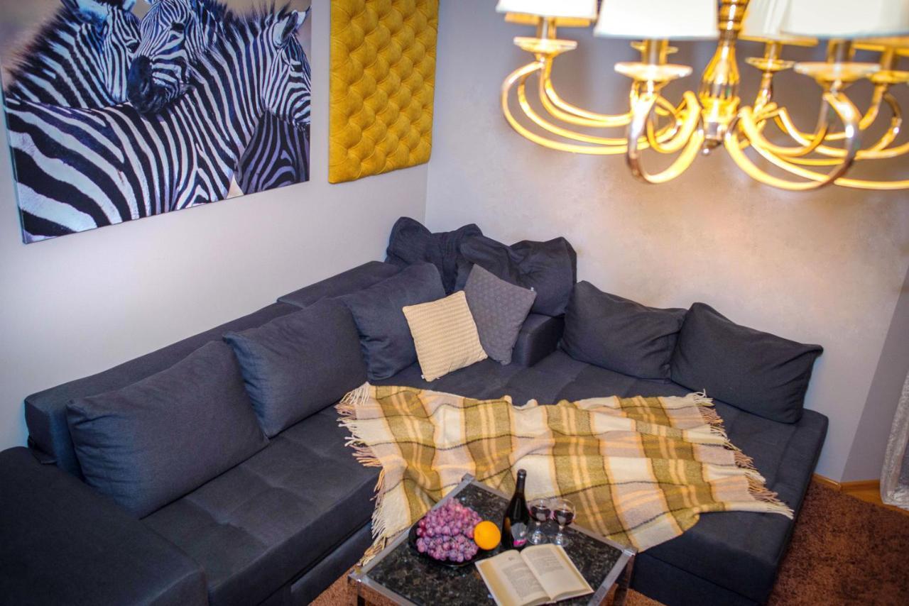 Ornava Boutique Apartments เตอร์โนปิล ภายนอก รูปภาพ
