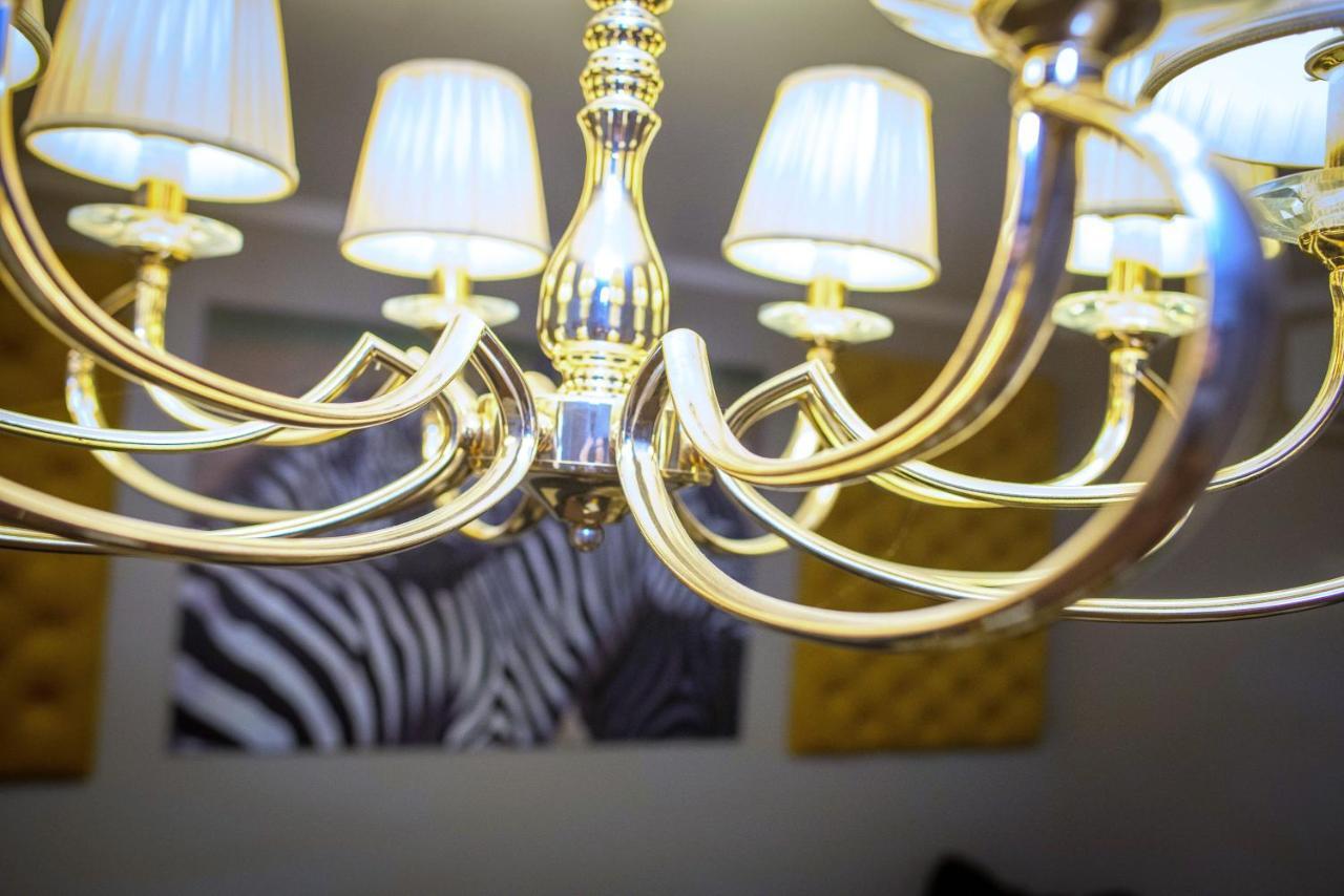 Ornava Boutique Apartments เตอร์โนปิล ภายนอก รูปภาพ